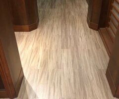 富居窗簾 也有做地板、壁紙