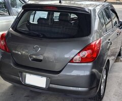 售Nissan,日產,Tiida,5門,1.8L,原鈑件,黑內裝,黑皮椅,超便宜代步車