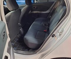 售Toyota,豐田,Yaris,5門,小鴨,低里程,原鈑件,超便宜代步車,超省油,超省稅金