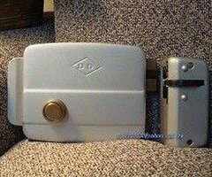 宇橋.俞氏.明谷.欣欣.友三.先達.對講機維修安裝服務 電鎖開門