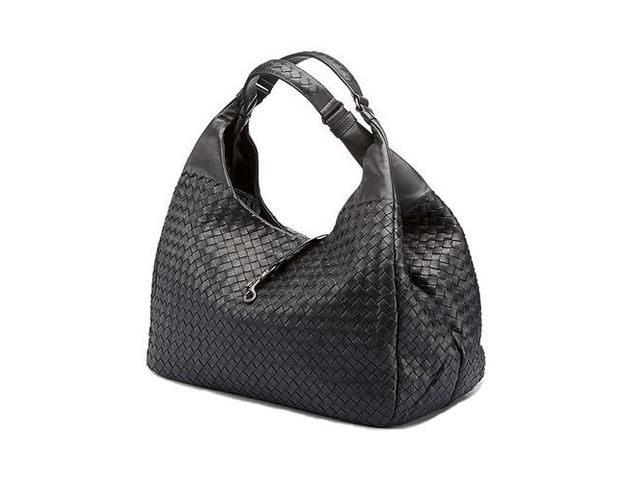 探索時尚新境界：Bottega Veneta 編織包（BV Bag）的獨特魅力與購買指南