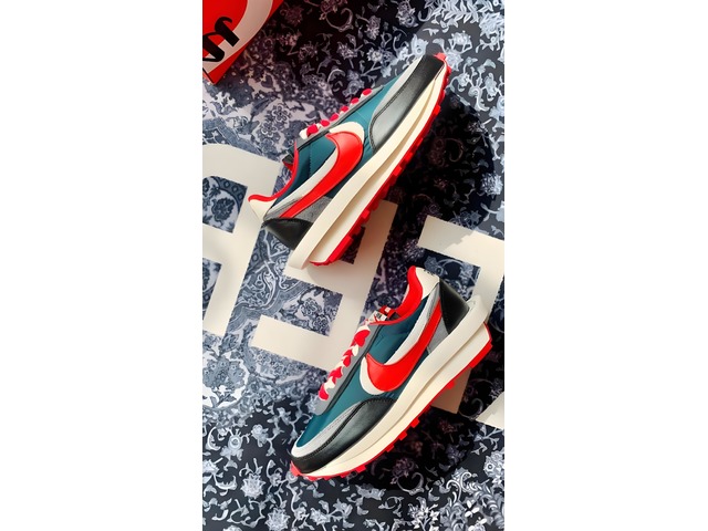Nike Sacai灰白穿搭指南：Waffle價格與原價入手攻略
