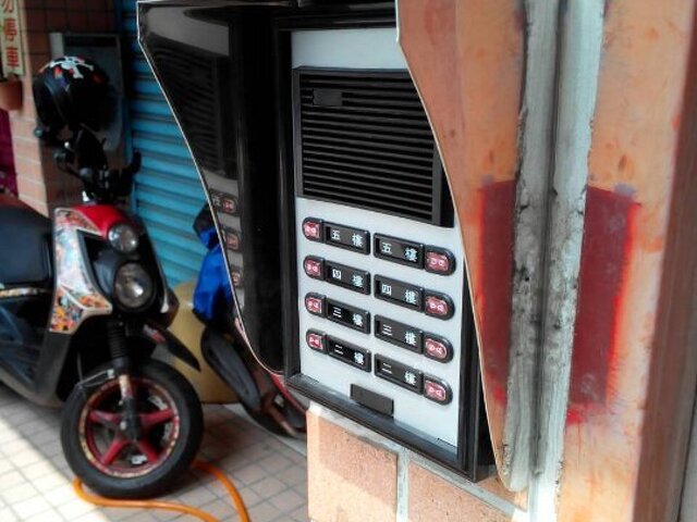 板橋●中永和●新莊.樹林●●維修俞氏對講機●電鎖安裝修理●