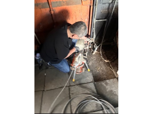 板橋區通水管 廚房洗碗槽堵塞地板水孔不通