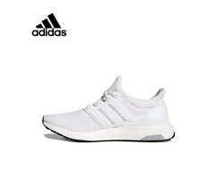 Adidas Ultra Boost系列：顏值與腳感兼具的頂流跑鞋