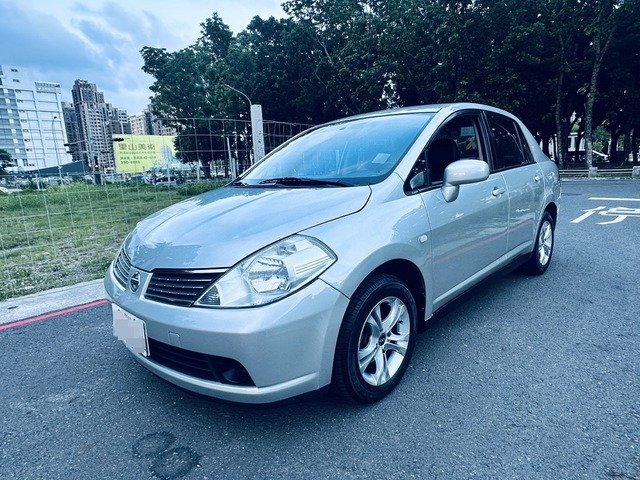 《鑫宏車業》四門 一代B規 方便實惠 代步車
