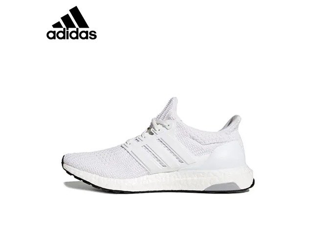 Adidas Ultra Boost系列：顏值與腳感兼具的頂流跑鞋