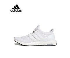 Adidas Ultra Boost系列：顏值與腳感兼具的頂流跑鞋