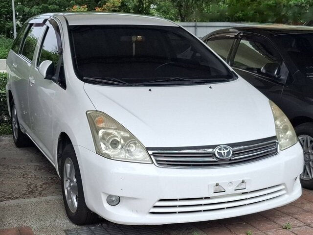 超便宜休旅車,正7人座,白色,5門,低里程,黑皮椅,有大銀幕安卓機