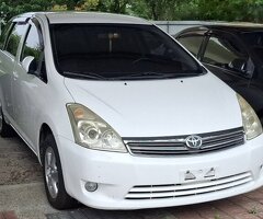 超便宜休旅車,正7人座,白色,5門,低里程,黑皮椅,有大銀幕安卓機